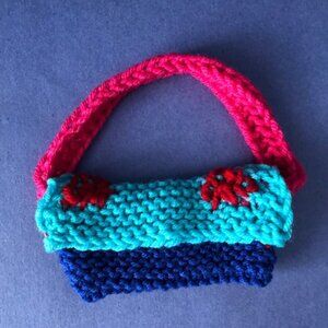 NWOT Vintage Hand-Knitted Made-in-Canada Colourful Teal Mini-Purse Bag